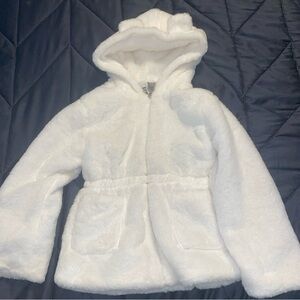 Cozy White Plush Coat with Hood‎